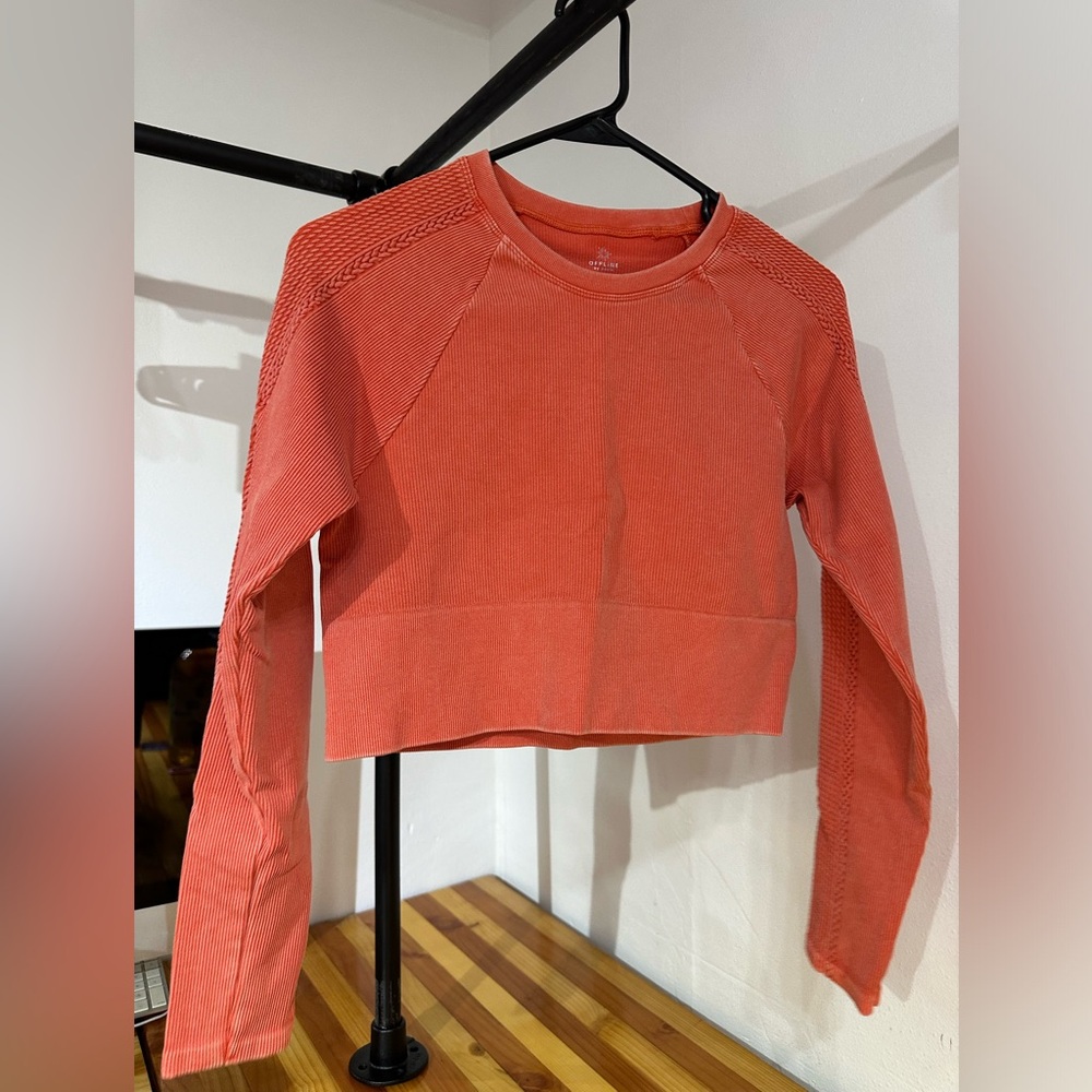 Women’s workout top